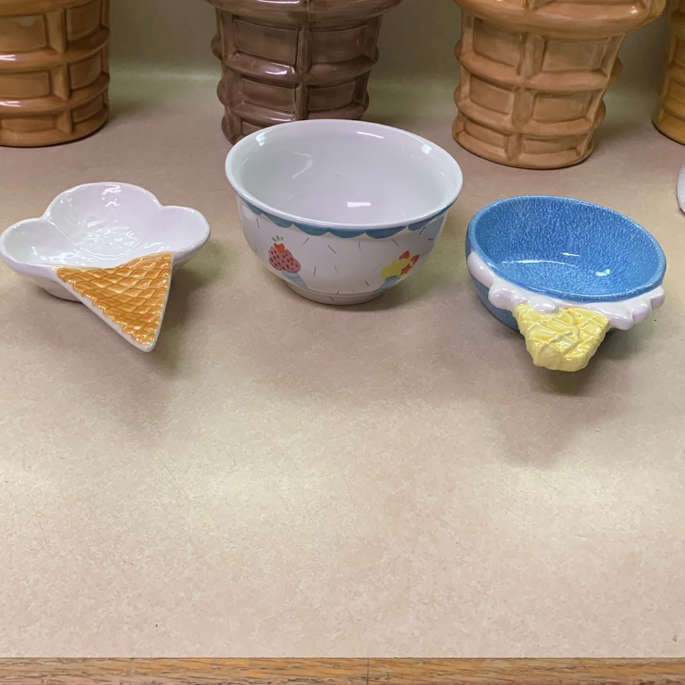 3 ice cream dishes